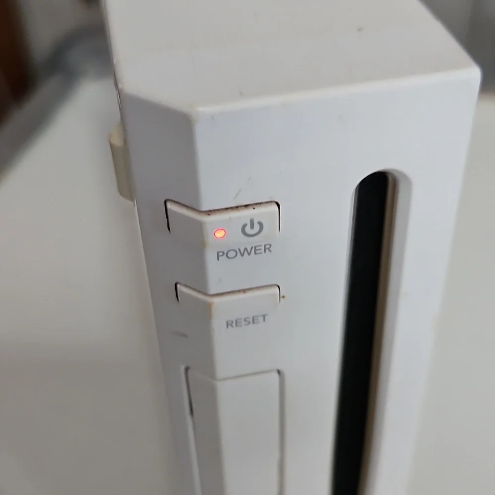Nintendo Wii Console Acessories And‎ 3 Games